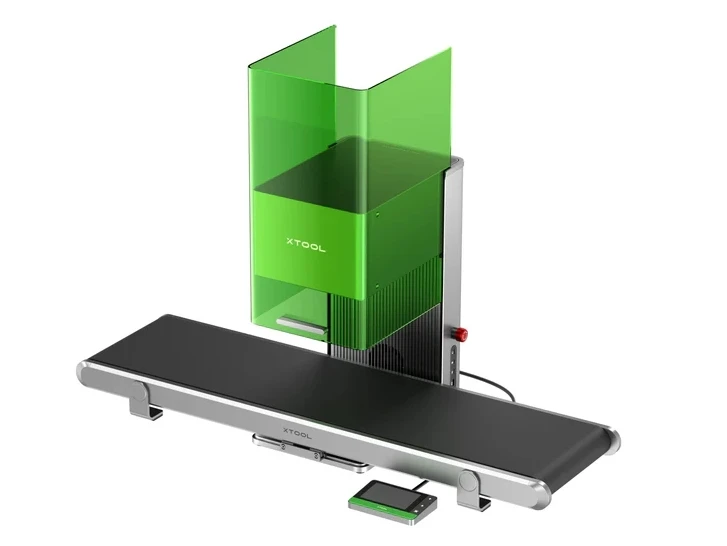 xTool F1 Ultra med Conveyor