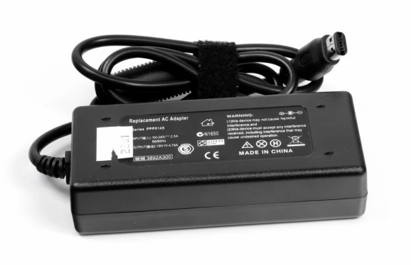 HP Compaq 90W 19V 4.74A strømforsyning med Multipin - Kompatibel HP Compaq 90W 19V 4.74A strømforsyning med Multipin - Kompatibel