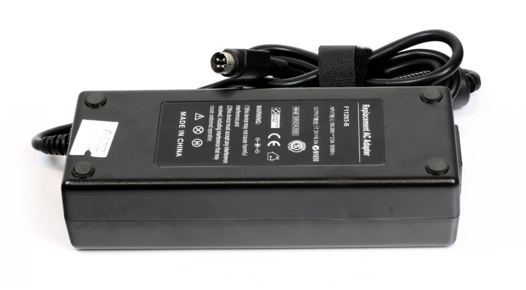 EPS 112W 17.2V 6.5A strømforsyning med 4pin stick - Kompatibel EPS 112W 17.2V 6.5A strømforsyning med 4pin stick - Kompatibel