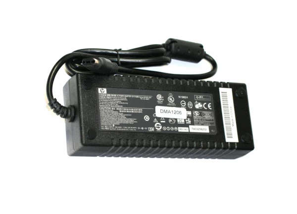 HP Compaq 135W 19V 7.1A strømforsyning med oval Multi-pin tip - Original