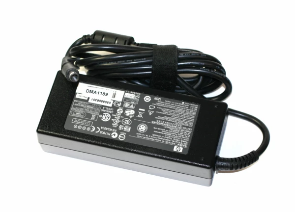 HP Compaq 125W 19V 6.5A strømforsyning med Pin in tip - Original