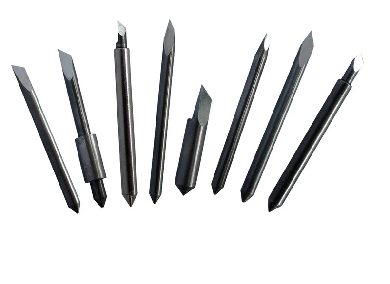 Komplet Knivpakke, indeholdende 2stk. Standard knive + 2stk. Detalje knive + 2stk. Sandblæsnings knive + 2stk. Refleksfolie kniv Komplet Knivpakke, indeholdende 2stk. Standard knive + 2stk. Detalje knive + 2stk. Sandblæsnings knive + 2stk. Refleksfolie kniv